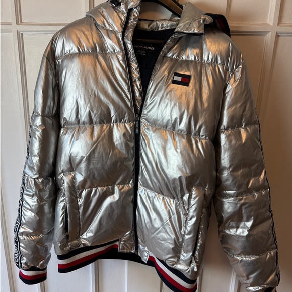 Tommy Hilfiger Silver Puffer Jacket - Picture 4 of 5